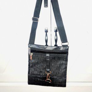 Guess mini crossbody bag subdued black with adjustable strap